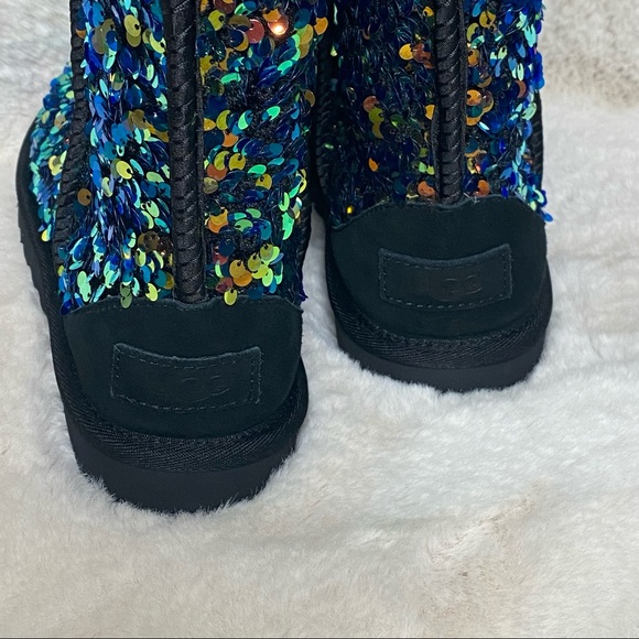 UGG - Picture 8 of 9